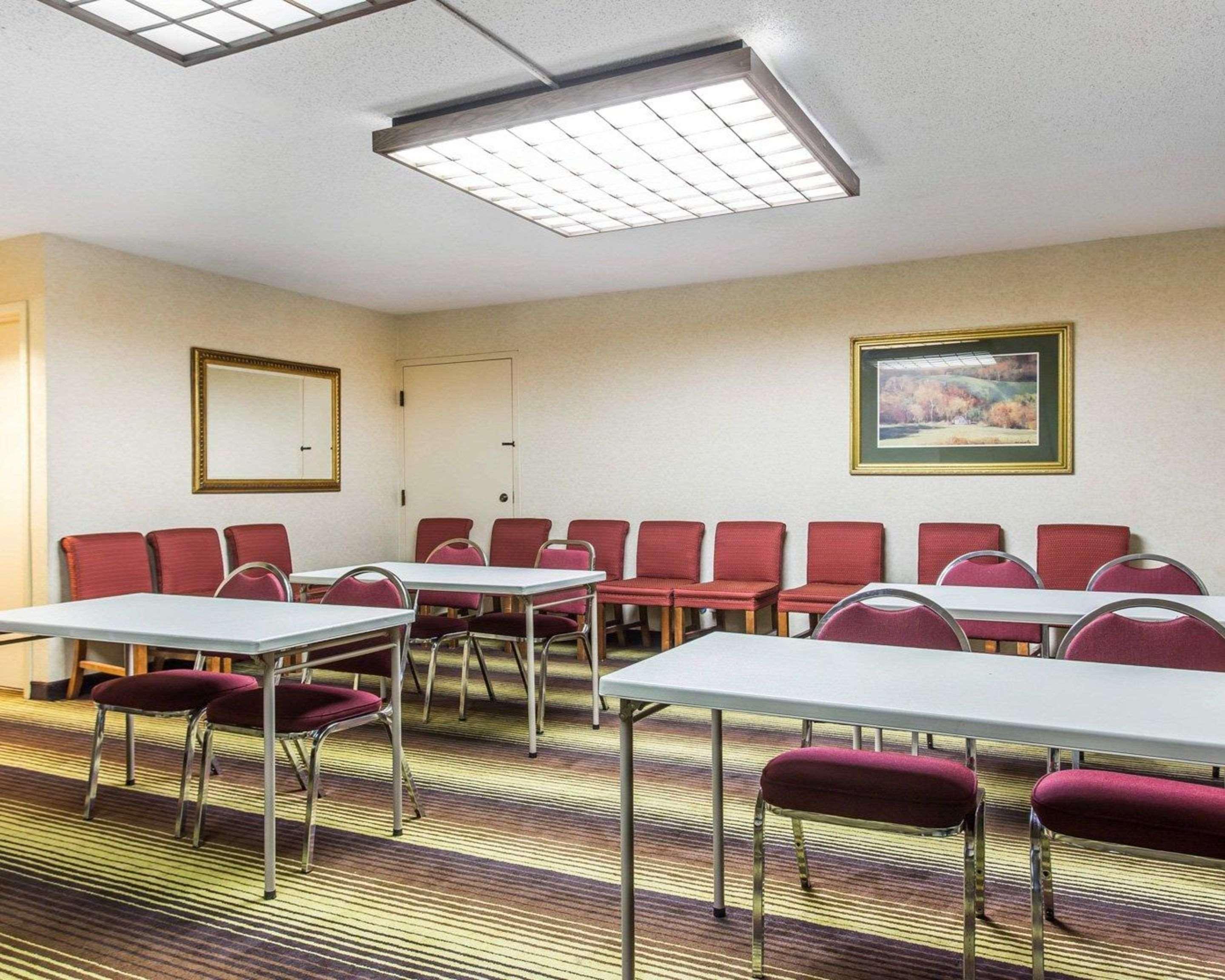 Quality Inn University Уинстон-Сейлем Экстерьер фото